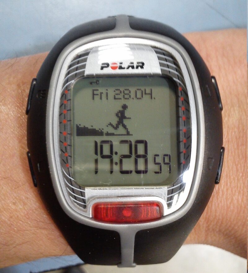 zegarek biegowy marki Polar